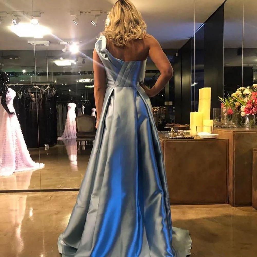 

2020 Modern Plus Size Evening Dresses Ruched With Side Split Sweep Train A Line Evening prom Gowns Cheap robes de soiree