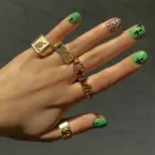 Zciti Для женщин кольцо для женщин по индивидуальному заказу персонализированные имя массивное кольцо женский Нержавеющаясталь ювелирные изделия для мужчин кольцо с коробкой викингов