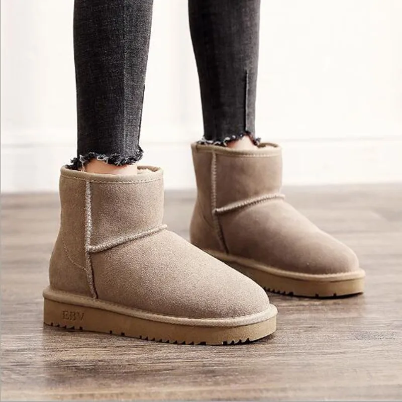 

Кожаные сапоги для снежной погоды 35-42, женские короткие сапоги на меху, универсальная женская хлопковая обувь, бархатные толстые сапоги для ...