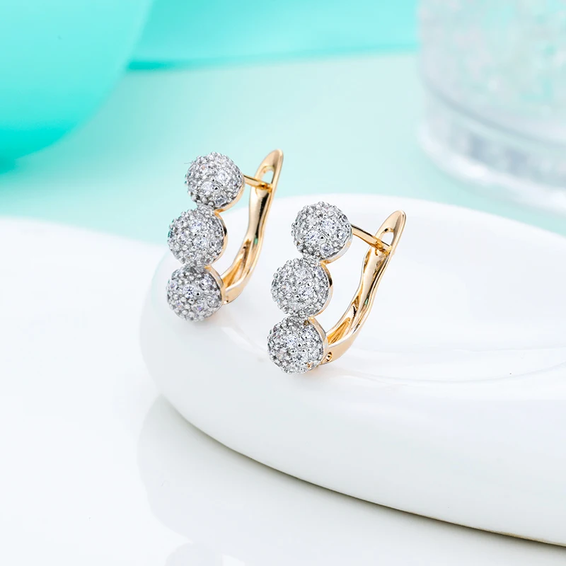 

MAIKALE New Fashion Cute Gold Round Earrings Micro Inlay Full Cubic Zirconia Stud Earrings for Women Jewelry Delicate Gifts