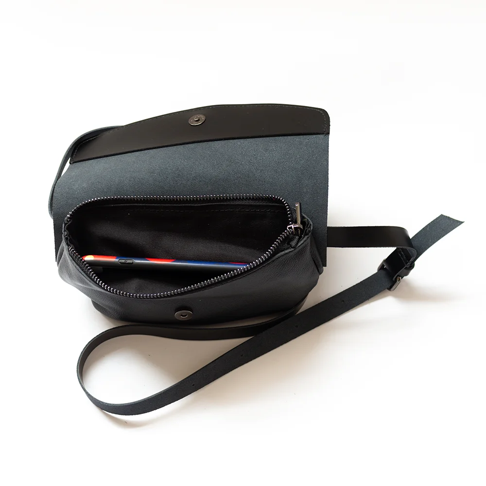 

BLACK Fanny Pack Ladies Genuine Leather Waist Belt Bag Women Mini Disco Waist Pack Luxury Handbags Women Bag Designer Chest Bag