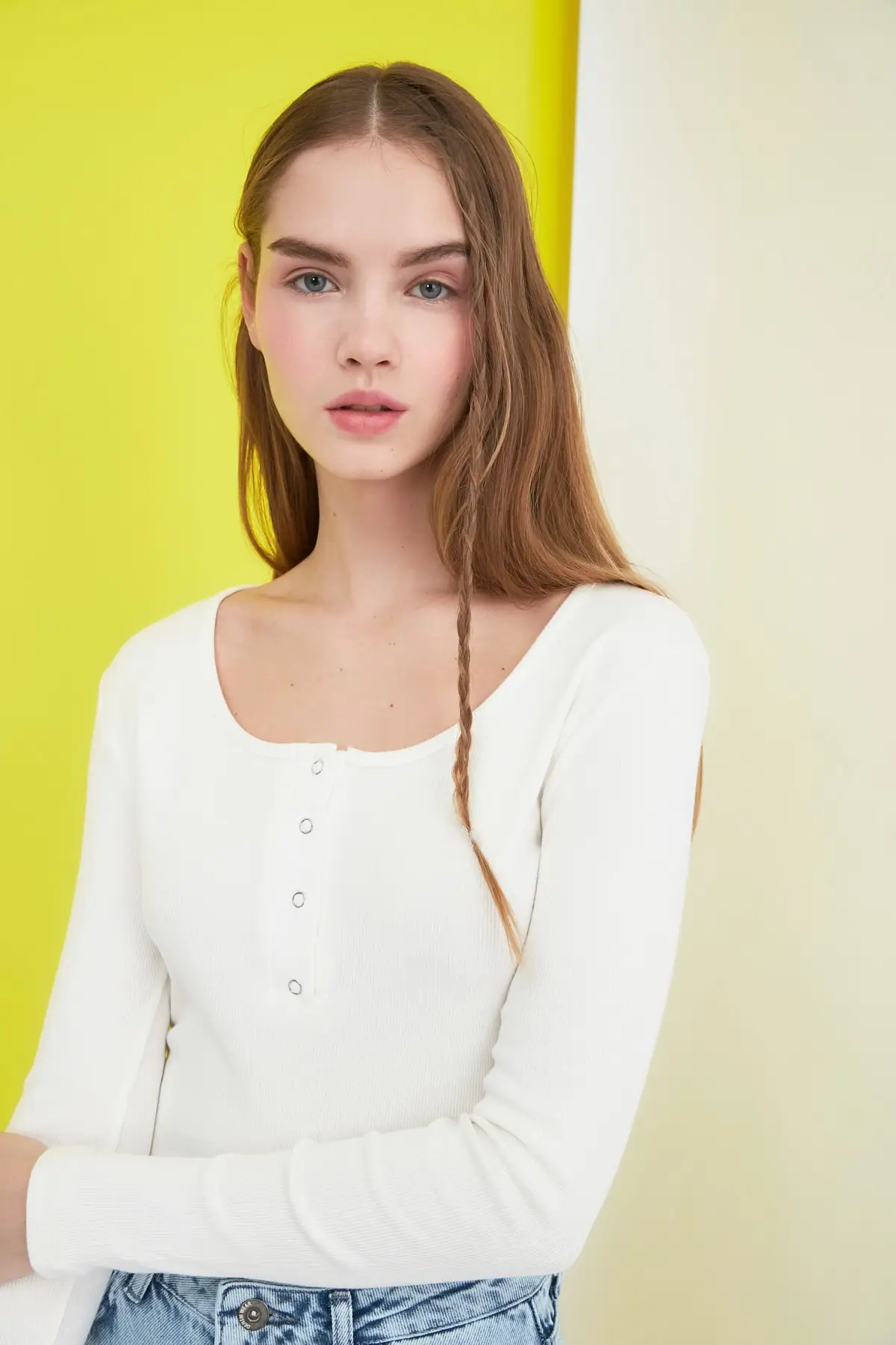 

Trendyol Ribbed Square Collar Knitted Blouse TWOSS20BZ0683