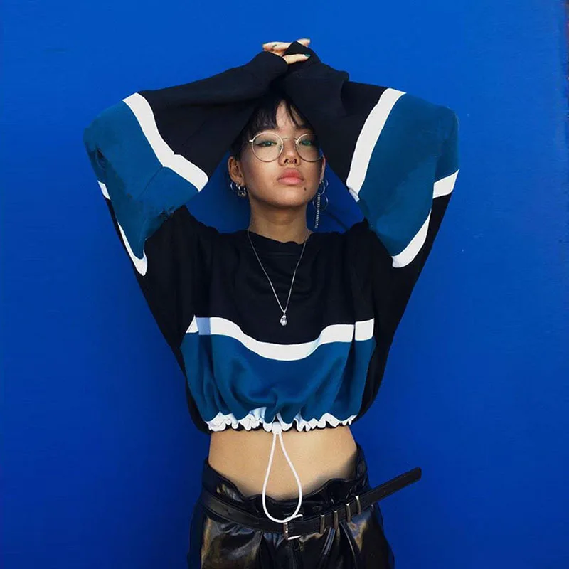 

Женская модная весенне-осенняя свободная повседневная Короткая Толстовка с круглым вырезом и длинным рукавом лоскутный топ с кулиской сви...