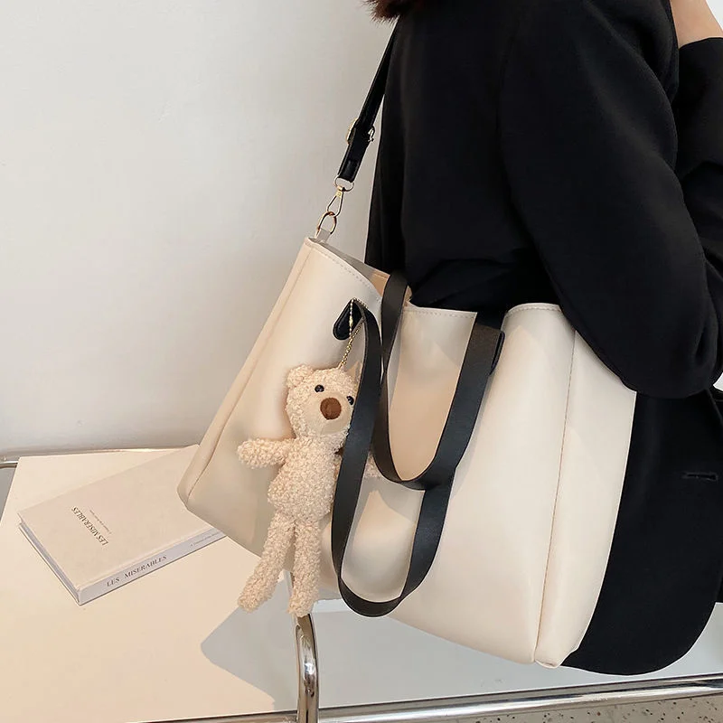 Женская сумка на плечо красная женская новинка 2021 модная вместительная