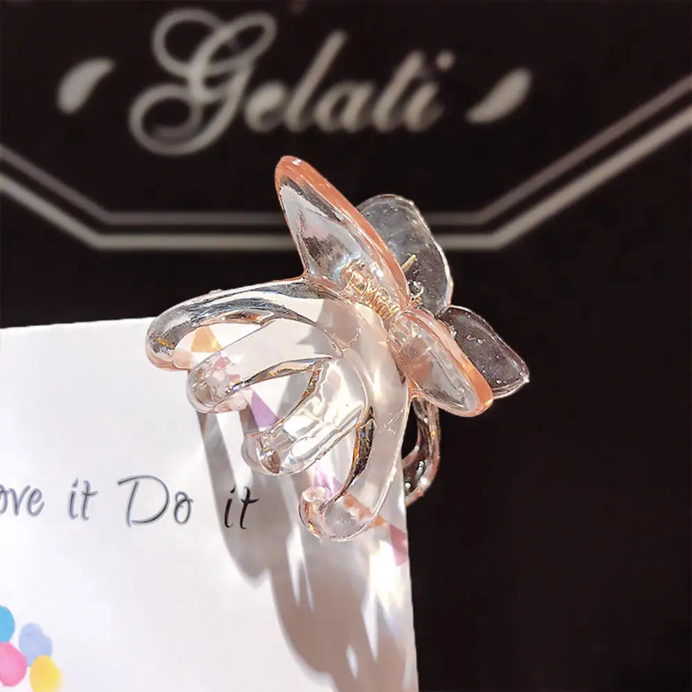 

1PC New Korea Cute Stereoscopic Resin Butterfly Colorful Transparent Hair Clip Good Hairpin Fashion Hair Accessories For Women