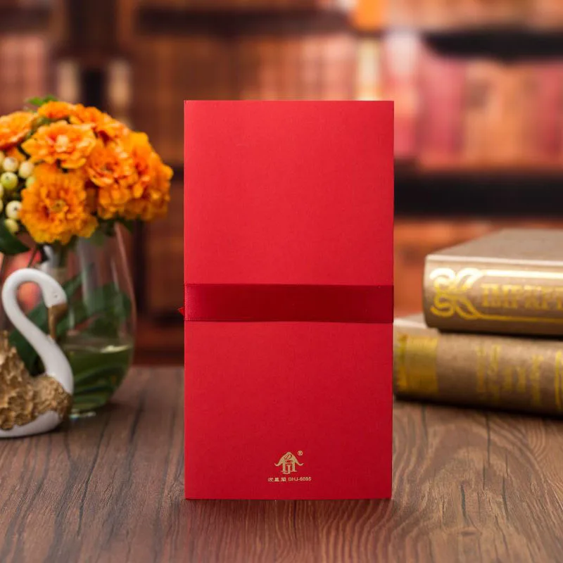 

50pcs Laser Cut Wedding Invitations Card Rose Love Heart Greeting Cards Customize Envelopes with Ribbon Wedding Party Supplies