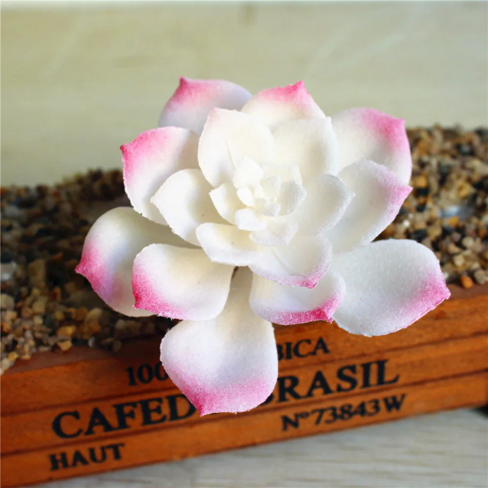 Искусственные влагозапасающие растения 9x9 см зеленые фиолетовые белые цветы