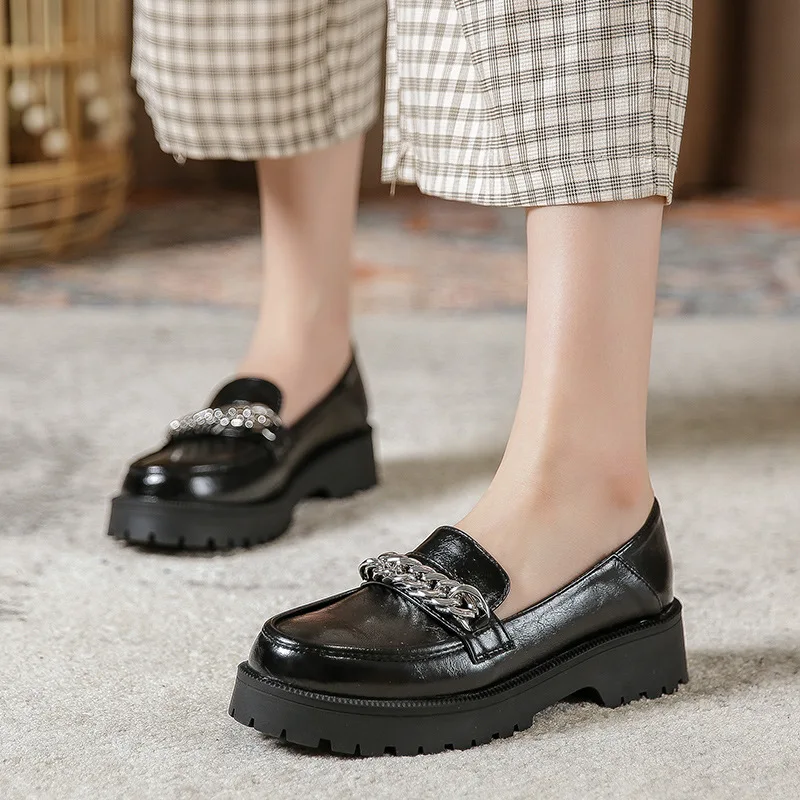 

Winter Women's Chain Single Shoes Platform Loafers Women's Non-slip Thick Heels Outdoor Women's Casual New Shoes Plus Size 2022