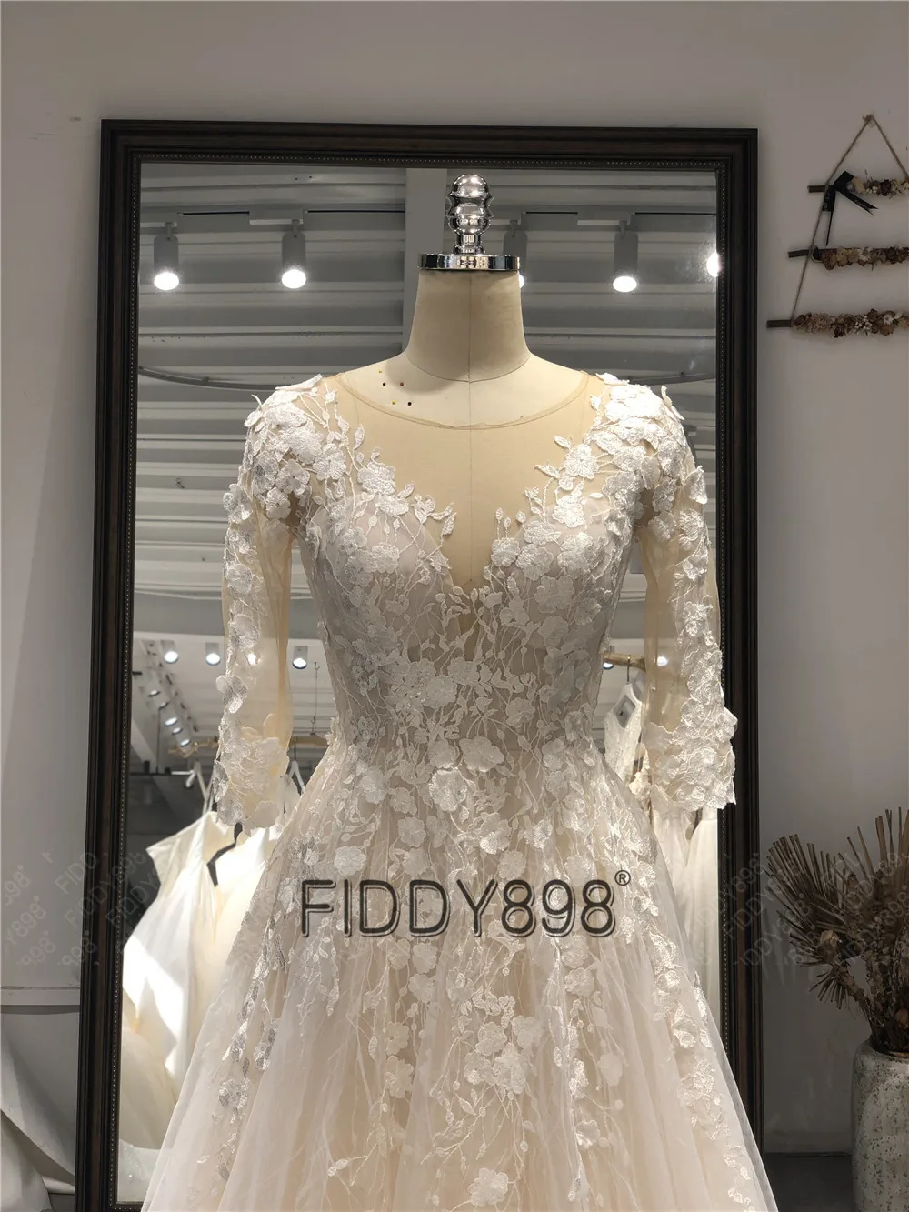 Goedkoop Champagne Boho Lace Trouwjurken Voor Vrouwen 2021 Bruid Wedding Party Dress Elegante Scoop Pailletten Beach Bridal Dress