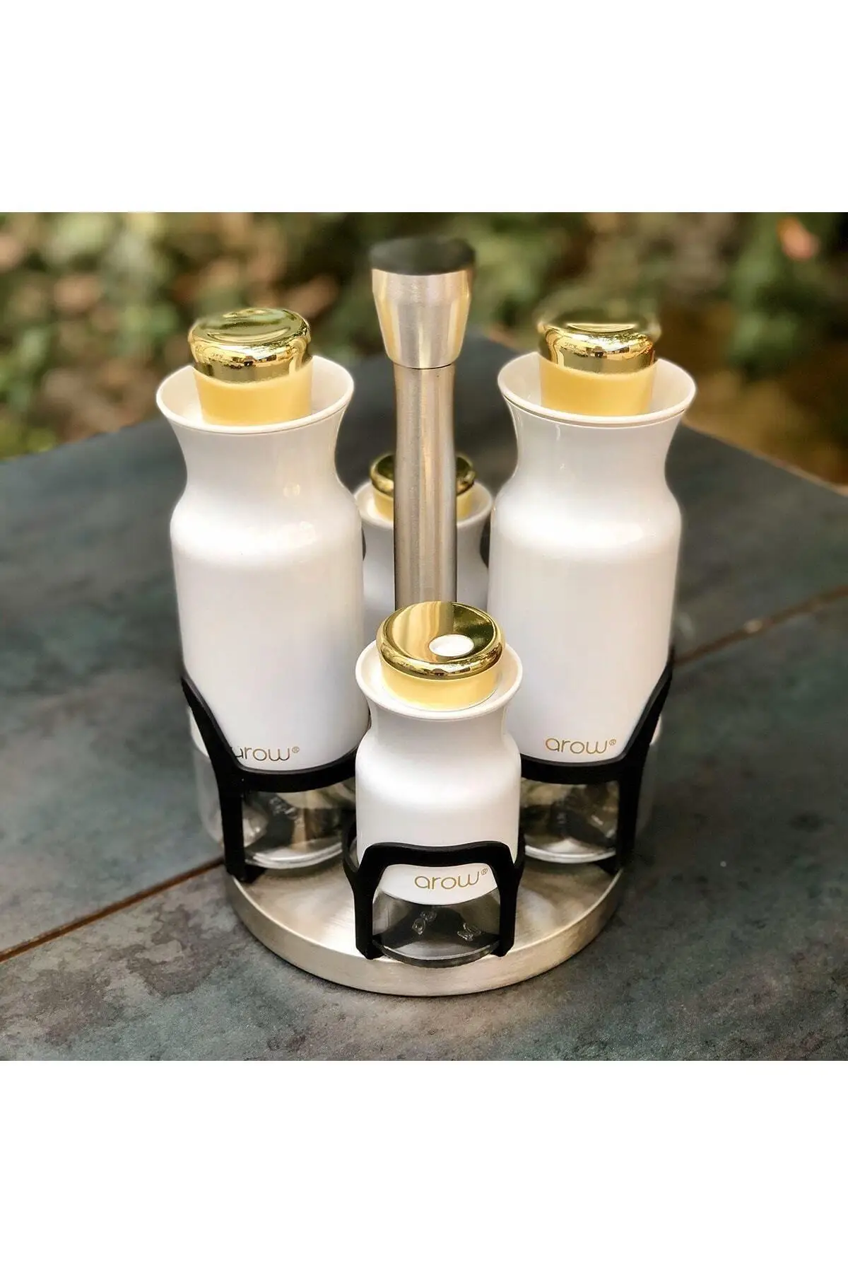 

Arow Lady Yalk + Vinegar Gold