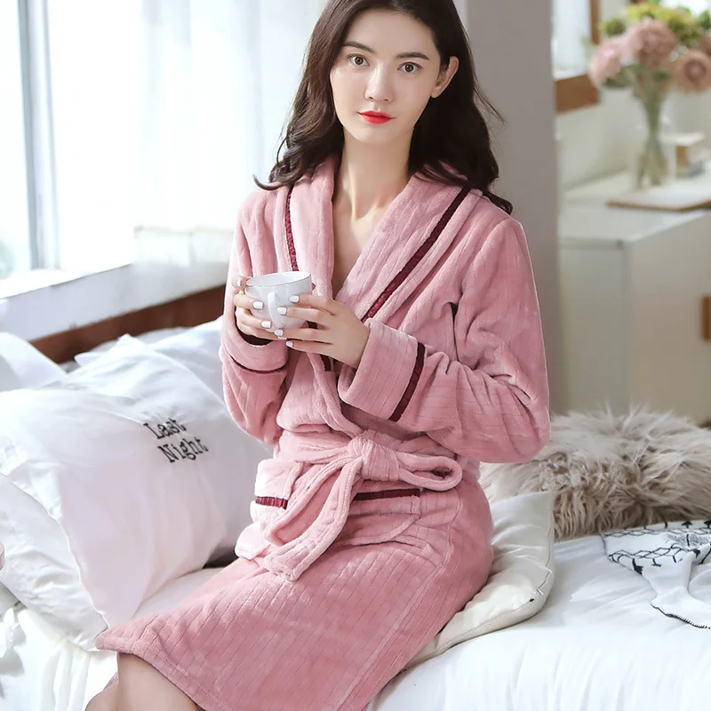 

Autumn And Winter Flannel Nightgown Pajamas Bathrobes Ladies Thickened Long-Sleeved Coral Fleece Warm Home Service Bathrobe