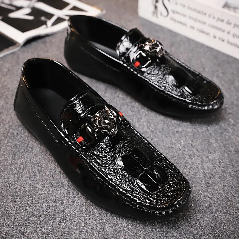 Мужские блестящие кожаные кроссовки с имитацией крокодиловой кожи |