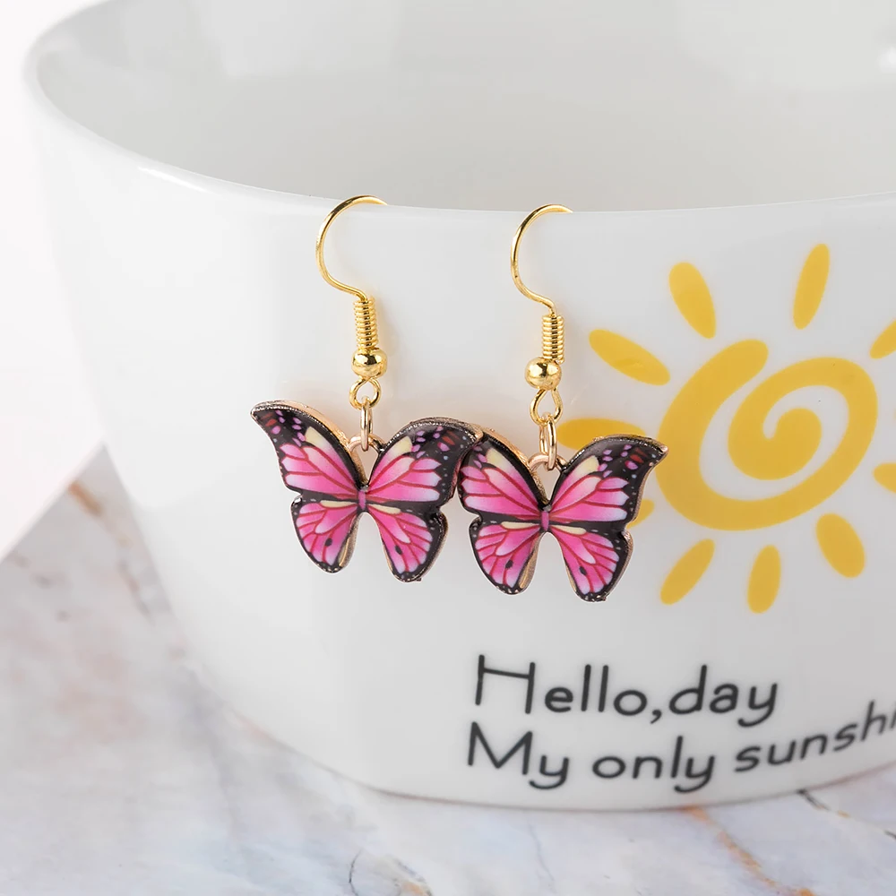 

2020 New Bohemian Candy Color Butterfly Pendant Necklaces For Women Trendy Beads Chian Clavicle Chian Fashion Jewelry