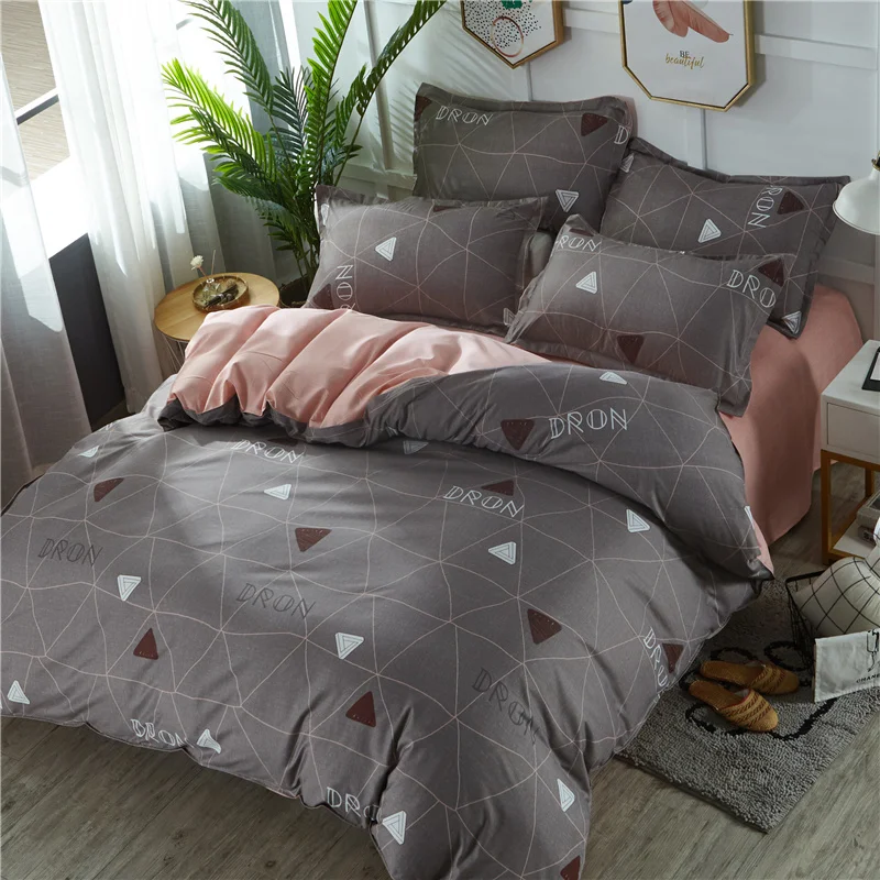

Comfortable Bedding Plaid Duvet Cover Geometric Stripe Quilt Set Home Textiles Bedspread on The Bed Queen Size Comforter Sets