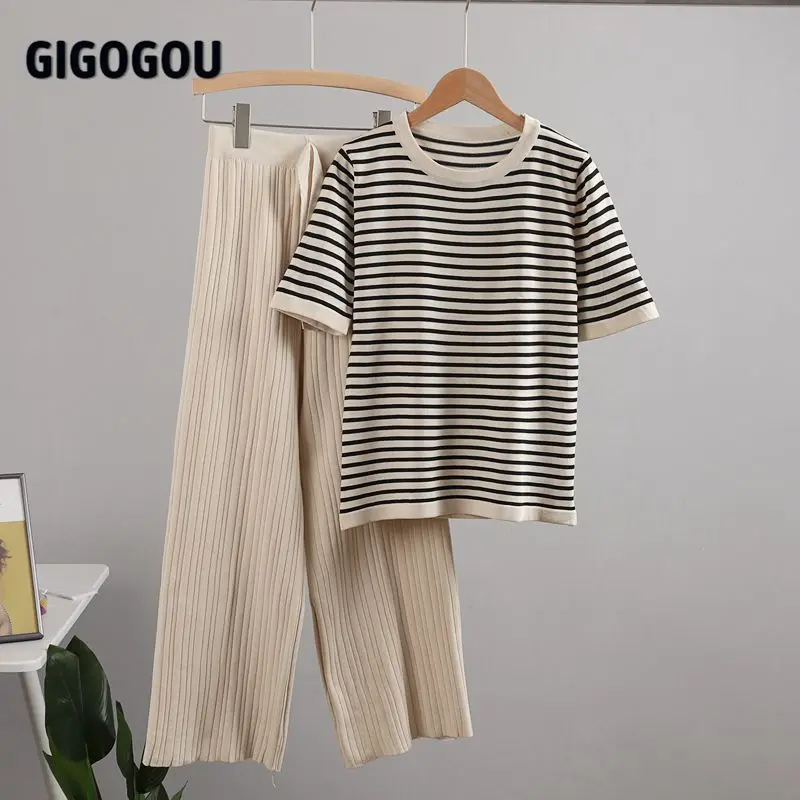 Женский трикотажный костюм GIGOGOU комплект из двух предметов: футболка с коротким
