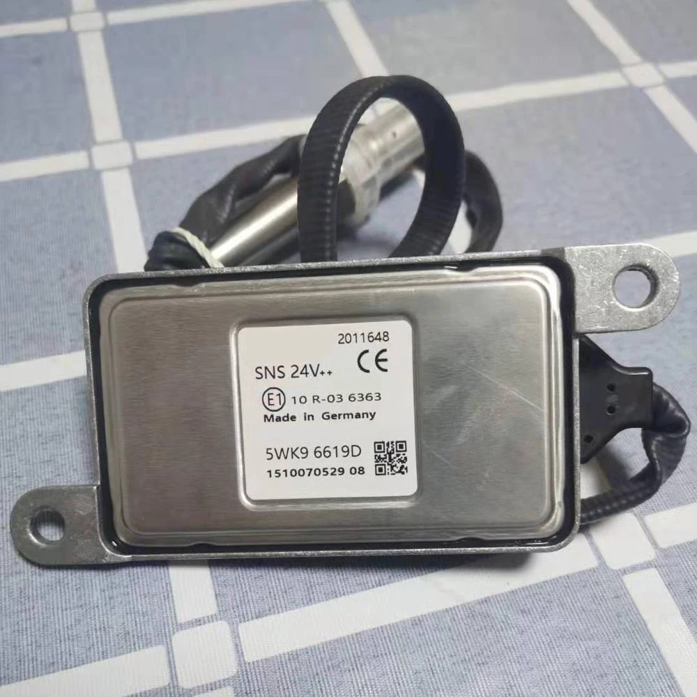 

Oxygen and nitrogen sensor 5wk96619c 5wk96619d 2011648 1793378 original, 24V for DAF NOx sensor, new 1836059