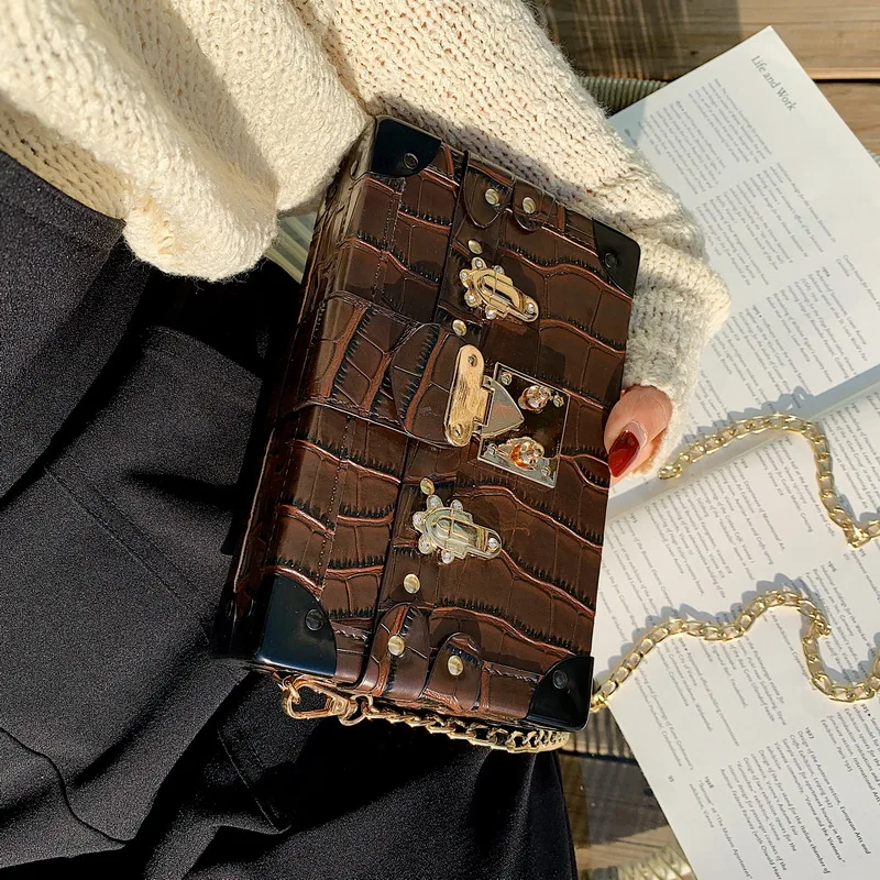 Маленькие женские сумки с цепочками, черные кожаные женские сумки, Дамский клатч, Ретро стиль, женские сумки-мессенджеры с заклепками, сумка на плечо