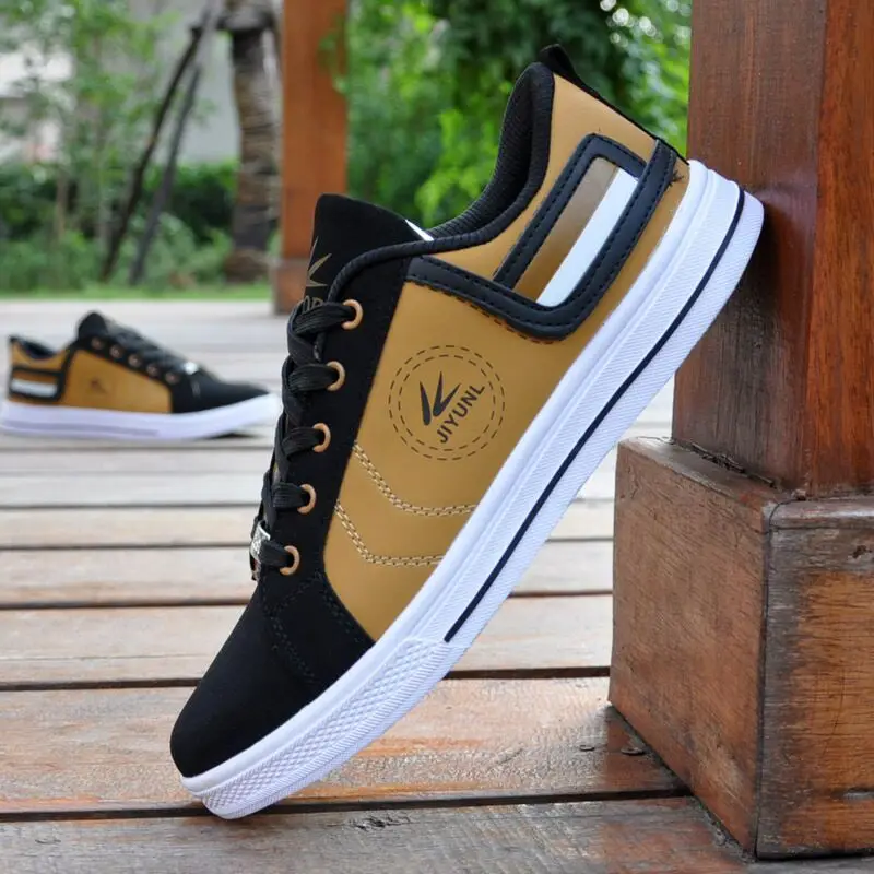 

Men's Skateboard Shoes Fashion Leather Outdoor Sport Lace-up Shoes Breathable Trend Casual Low-top Shoes British Men Sneakers