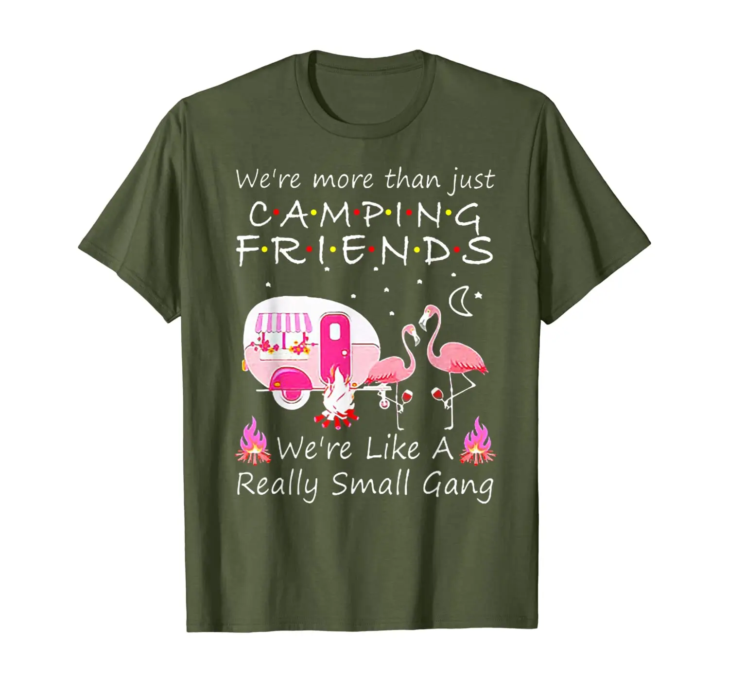 

Мы больше, чем просто кемпинг, друзья, розовые футболки с фламинго