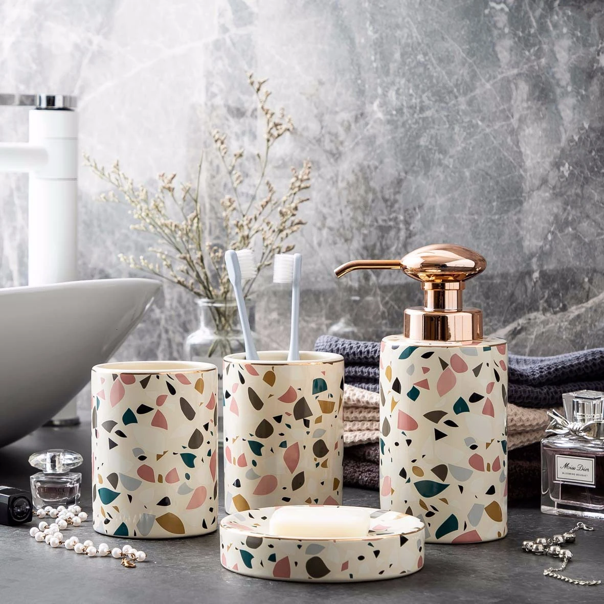 Креативный высококачественный керамический набор для ванной комнаты из четырех