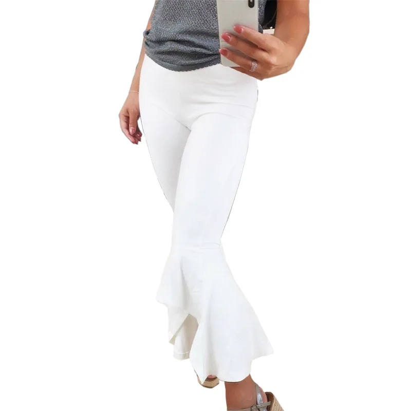 Брюки женские черные белые с оборками широкие подходят для повседневной носки |