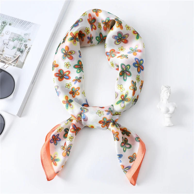 

Foulard BandanaBloemenprint Zijden Sacrf Vierkante Vrouwen Lente Nieuwe Hoge Kwaliteit Sjaal Femme Echarpe