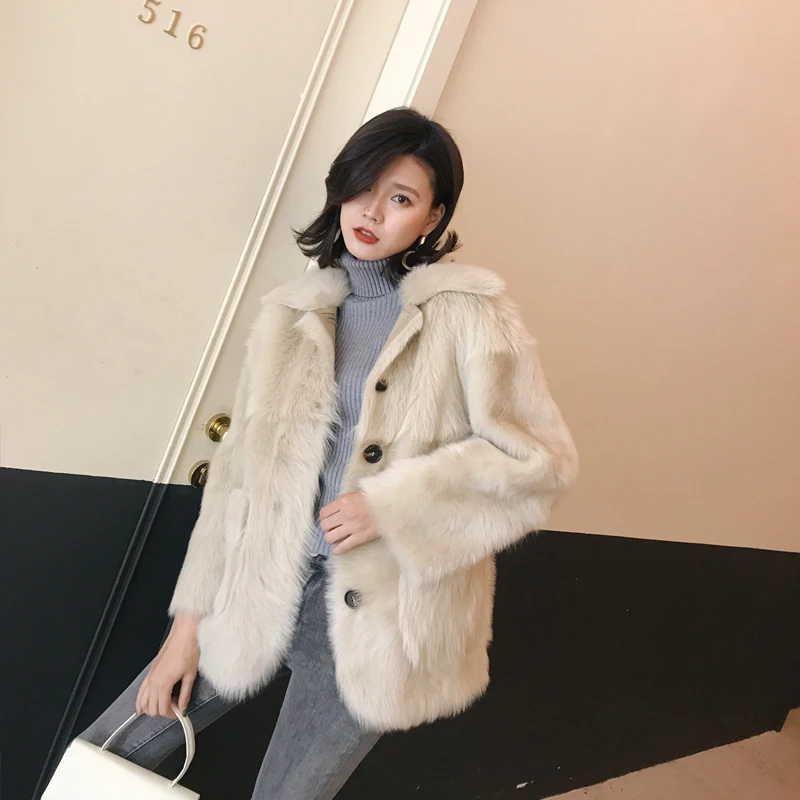 Женская куртка из короткой овечьей шерсти теплая зимняя розового натурального