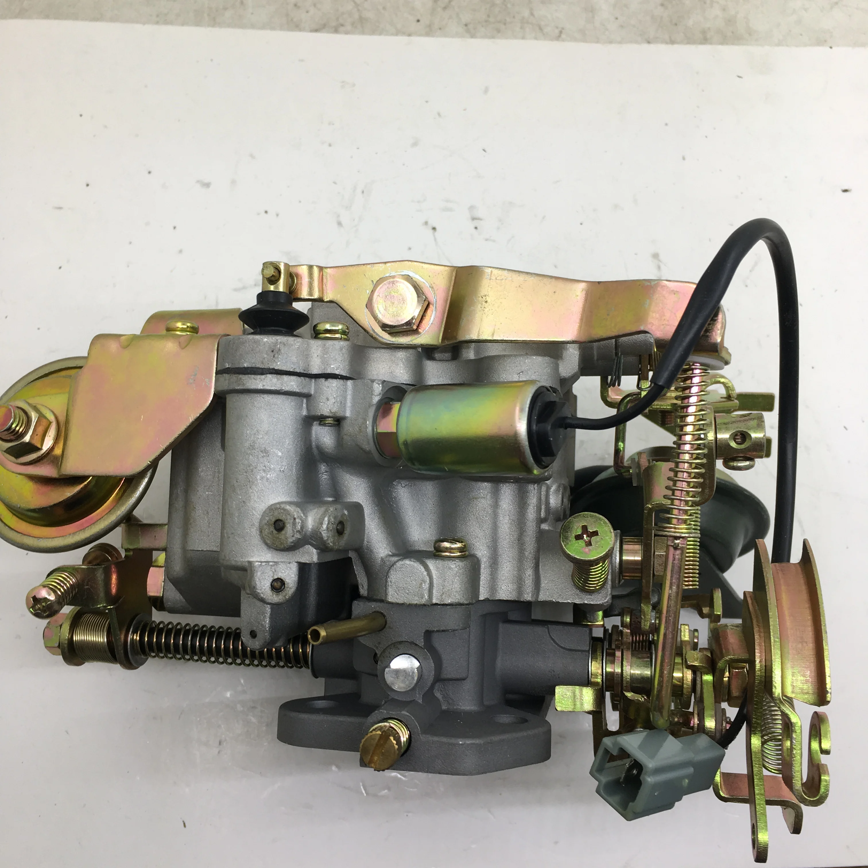 Карбюратор SherryBerg для Mitsubishi 4G63 L300/Galant/TALON/FREECA/Eclipse/SPACE GEAR бесплатная