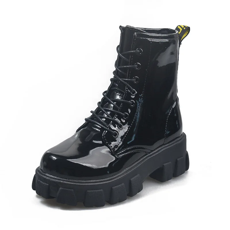 

2020 winter students all boots women British new autumn and Wind thick soles increase the ins tide of short