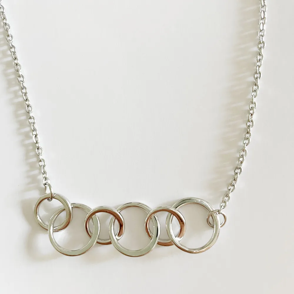 

Ring Necklace Couple Style Copper Material Interlocking Never Separating Engagement Gifts Beautiful And Fashionable Jewelry