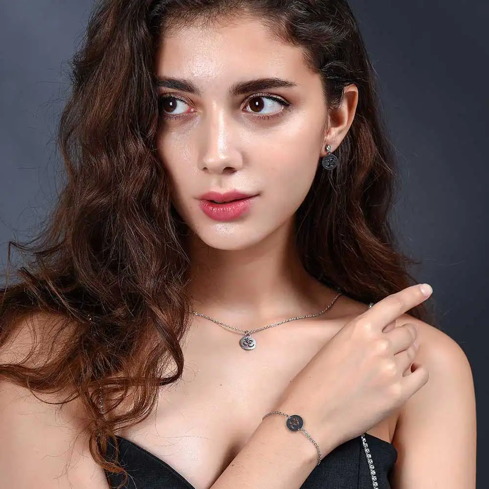 AAAAA качество 100% нержавеющая сталь Подвеска-ом ожерелье для женщин никогда не