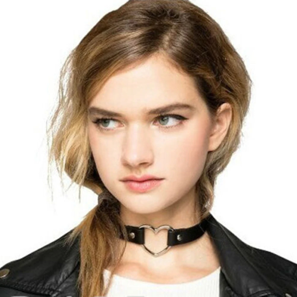 

Woman Black Punk Choker Collar Necklace Pu Leather Goth Rivets Choker Necklace Pendants Party Club Sexy Gothic Femme Jewelry