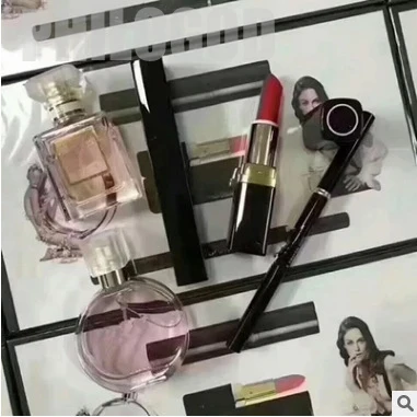 Пять штук макияжа из трех частей парфюма пять три части помады новый Подарочная