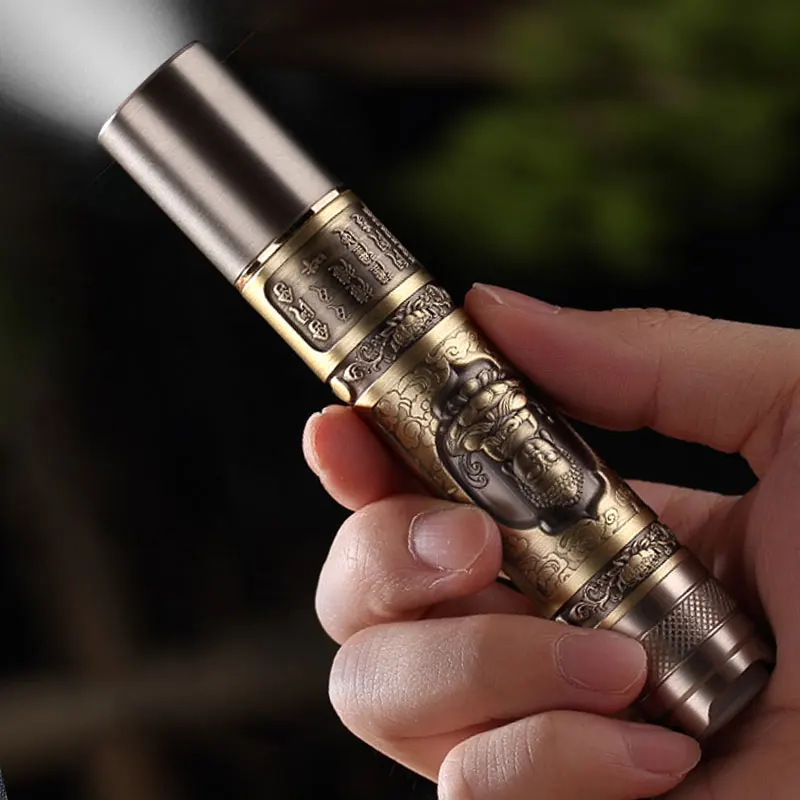 spesifikasi Senter Baterai Luar Ruangan Senter Keamanan Terang Kemah Lampu Lentera Pengisi Daya Portabel Usb Senter Super Terang AA50SD