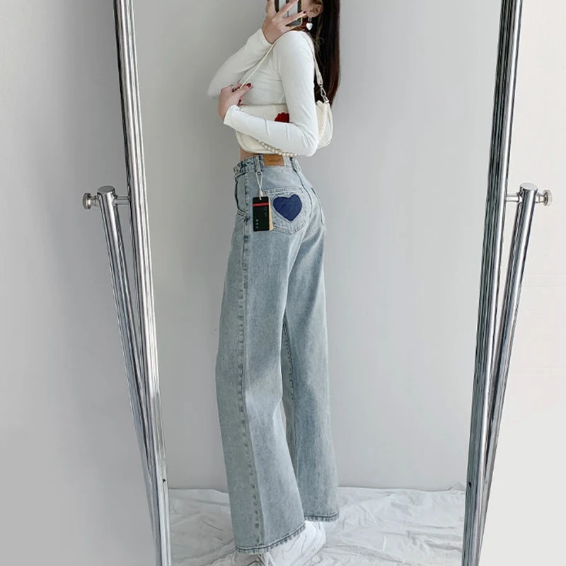 

Graphic Jeans Woman High Waist Heart Pants Do Old Cute Vintage Light Blue Jeans Denim Trousers y2k Streetwear Straight Leg Jeans