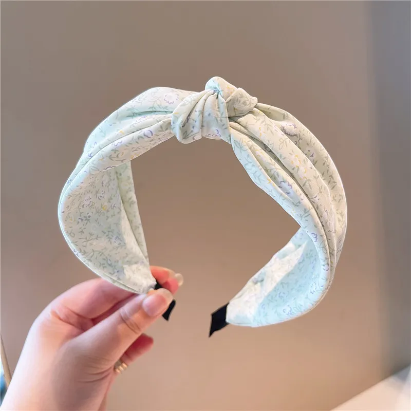 

Korean small fresh floral fashion fairy twisted hair band female sweet and cute hairpin headband new headband hair accessories