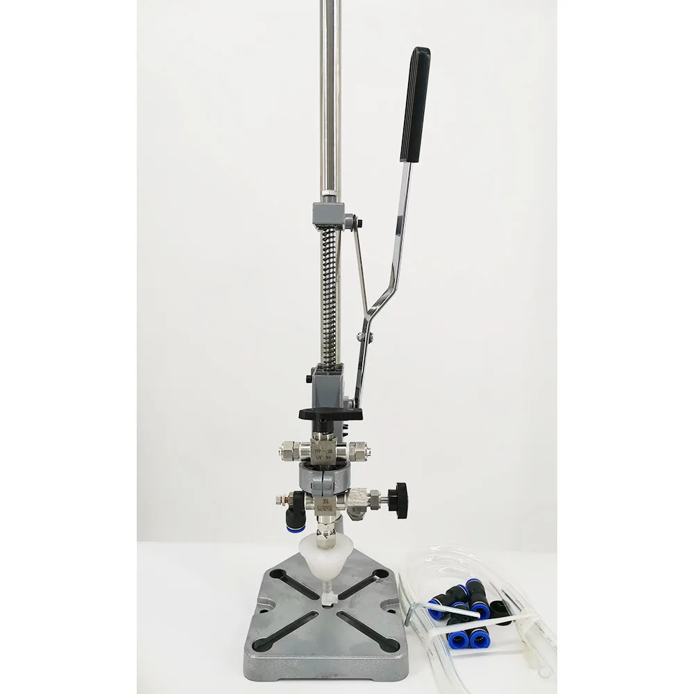 Подходит для наполнения пластиковых и стеклянных бутылок разного калибра