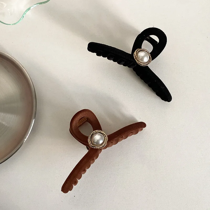 

Women Elegant Simulated-pearl Cross Shape Hair Claw Solid Flocking Hair Clip Big Barrette Retro Hair Clamp Black Brown Headwear