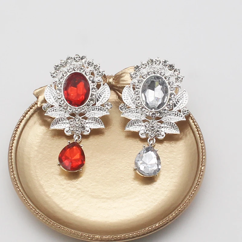 

Exquisite Shiny Brooch 5pcs 66 * 34mm Crystal Jewelry Fashionable And Gorgeous Wedding Invitation Holiday Creative Ornaments