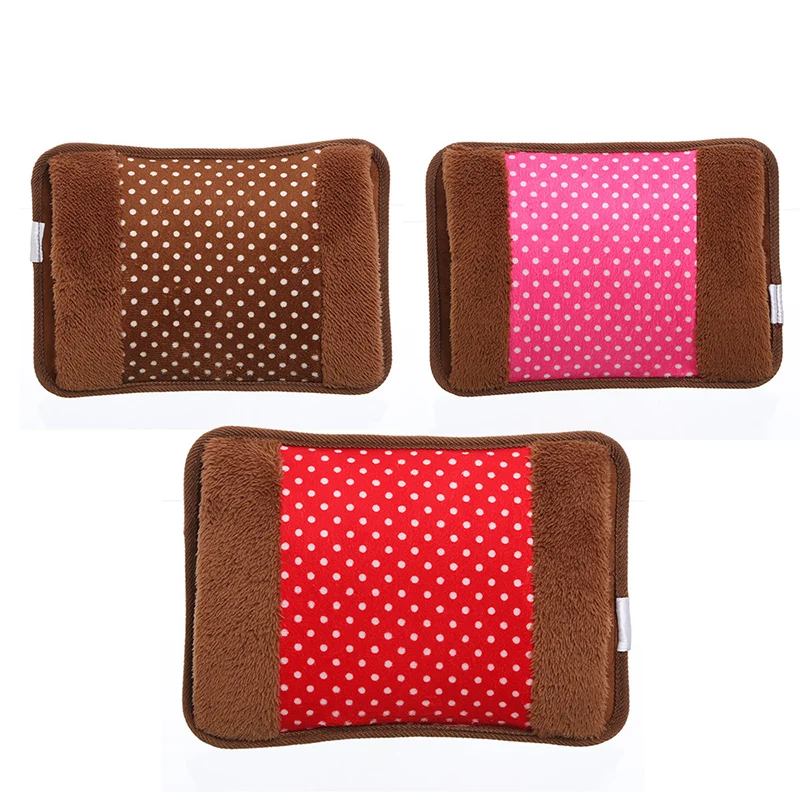 Симпатичная электрическая грелка с вязаным мягким уютным покрытием зимняя