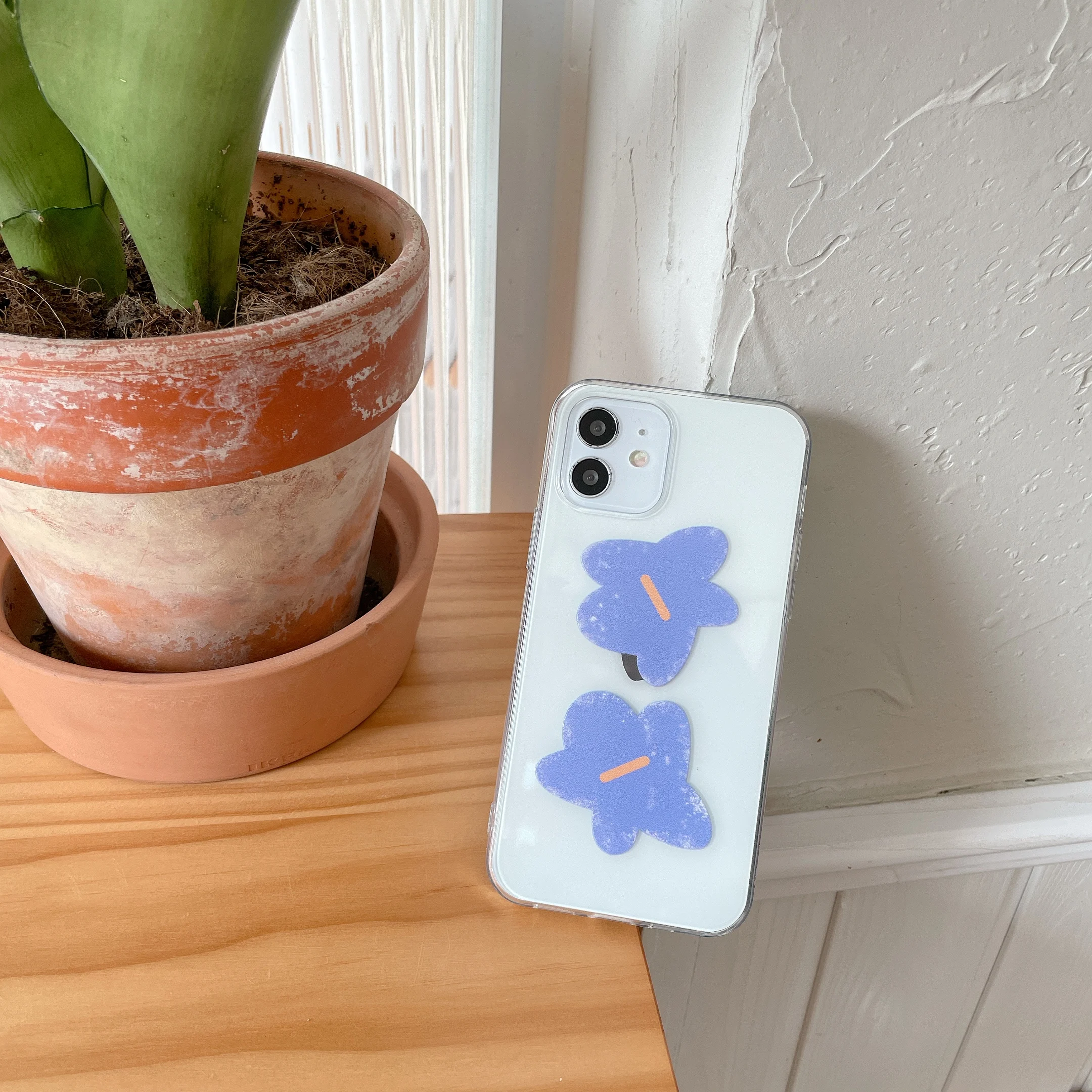 

TPU Flower Phone Case for iPhone 11 / 11pro / 11promax / 12 / 12pro / 12promax / 12mini