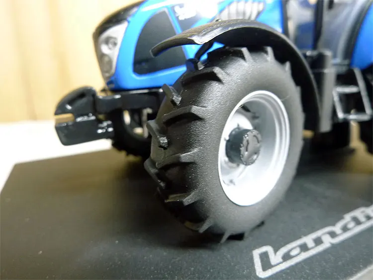 Трактор UH 1:32 4944 Landini 4 105 Литые металлические модели автомобилей из сплава