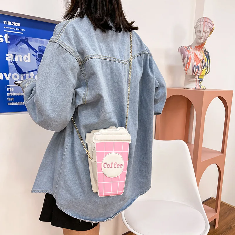 Fashionable Women's Shoulder Bag 2021 New Trend Luxury Small Purse Woman Cute Bucket Funny Bag Fashion Chain Women Crossbody Bag