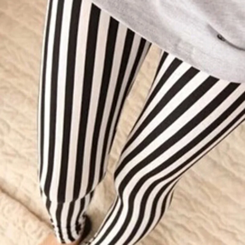 

New Fashion Legging Digital Slim Sexy Black White Stripes Leggins Floral Printed Women Leggings Casual Sportwear Legging 820049