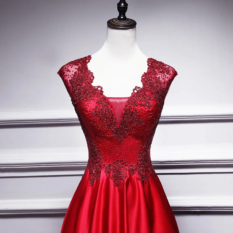 Chinese wedding dress Women Sleeveless Dress Female Business Gowns Sexy Lace red Full Length Slim Dresses Elegant Party Gown |