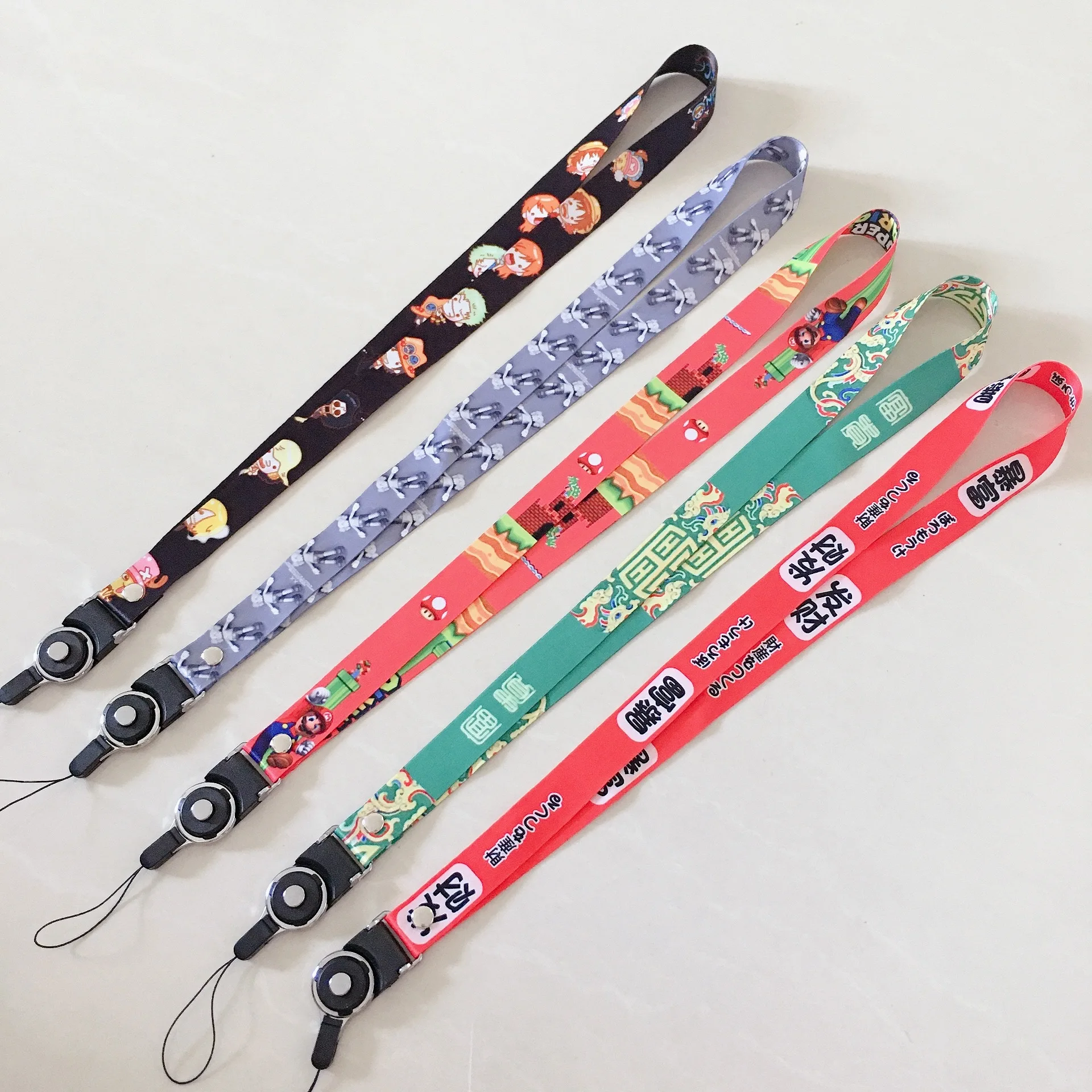 

Wholesale Fashion Sports Brand Mobile Phone Lanyards/keychains/certificates/neckbands and Many Varieties Are Welcome to Consult