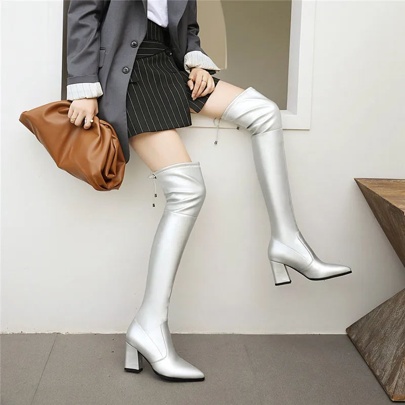 

Women's Shoes
