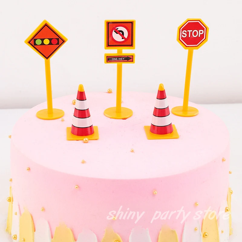 

Creative Barricade Road Sign Birthday Cake Decoration Plastic Engineering Vehicle Partner Traffic Model Baking Decor Supplies