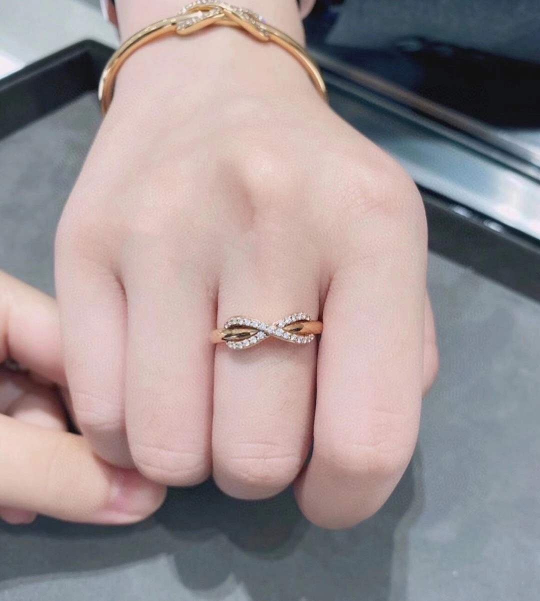 

1:1 Sterling Silver Female Ring Exquisite Zircon Infinite Symbol Shape High End Couple Anniversary Precious Metal Jewelry Gift