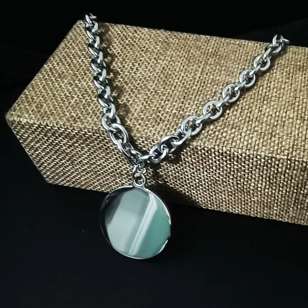 

Fashion Personalized Necklace For Women Stainless Steel Round Charm Jewelry Custom Engraving Photos Name Necklaces 2021